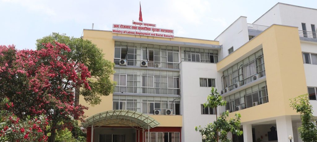 सरकारले खोल्यो वैदेशिक रोजगारीको ढोका, ४ देशमा पुनः अनुमति