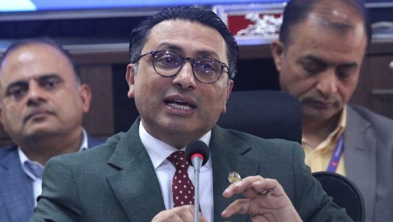 ‘गल्ती भए सच्याउँछौं, तर भ्रम फैलाउन मिल्दैन’ : स्वर्णिम वाग्ले