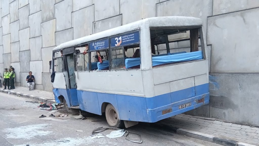 ग्वार्को दुर्घटनामा एकको मृत्यु, घाइतेहरूको उपचार जारी
