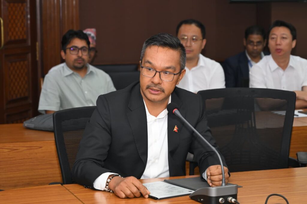 एनसेलको सरकारसँग गुनासो : ‘नेपालीले नै यत्रो कम्पनी चलाउँदा गर्व हुनुपर्नेमा उल्टै दोषी जस्तो बनाइयो’